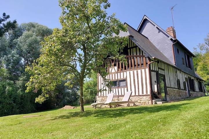 Gîte pour 9 personnes, avec jardin