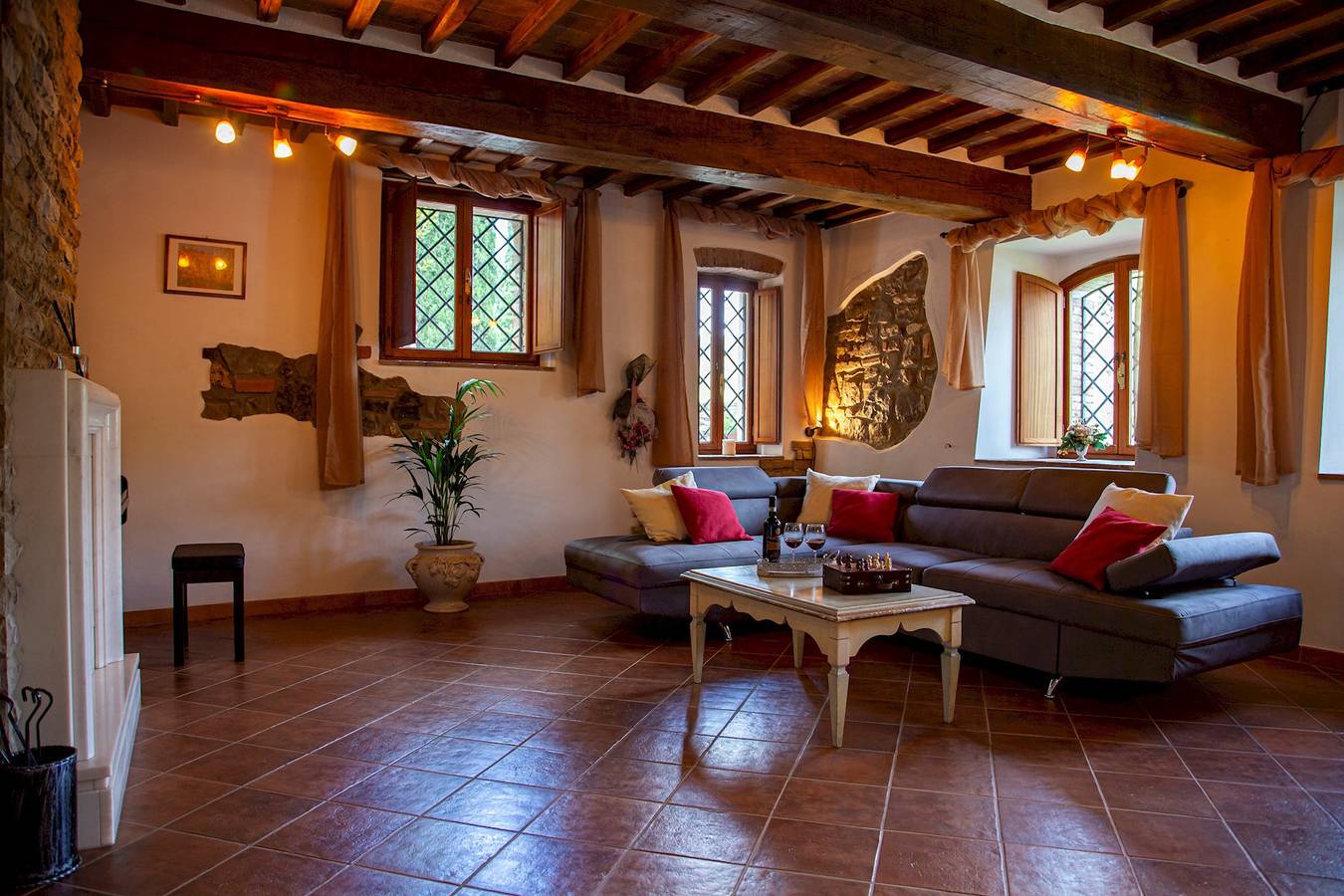 Podere Montioni 6+2, Emma Villas in Rapolano Terme, Siena e dintorni