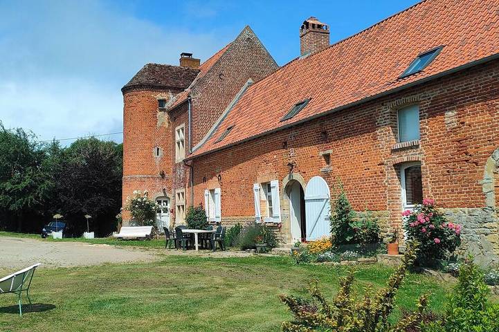 Gîte pour 2 personnes, avec terrasse ainsi que jacuzzi et jardin à Echinghen