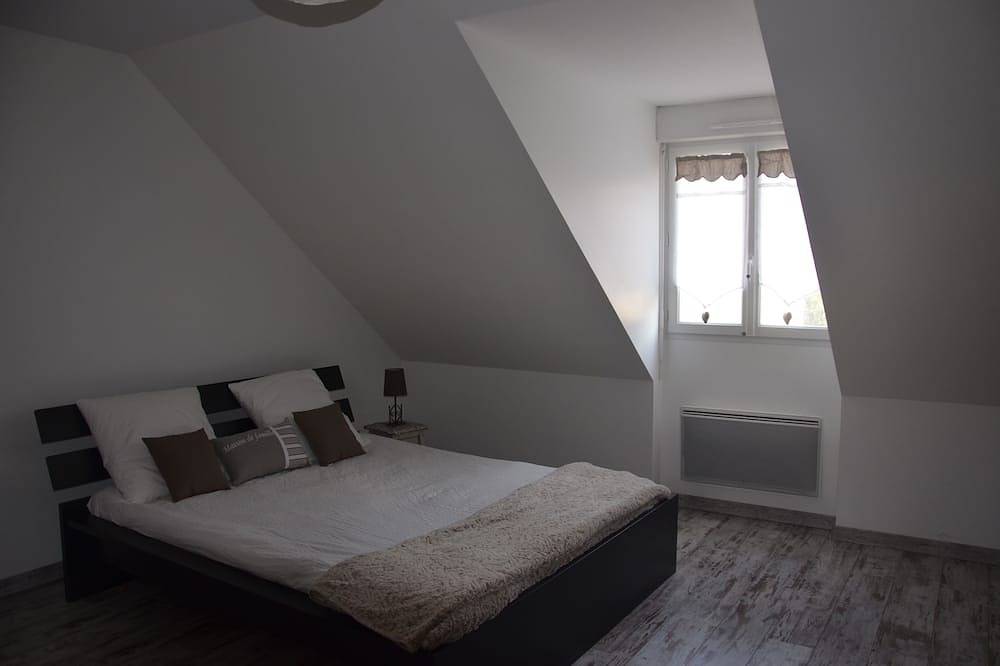 5 min de Disneyland! Jolie villa moderne et récente avec grand jardin, calme in Esbly, Seine-et-Marne