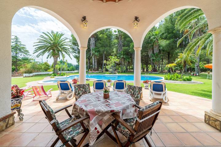 Casa rural para 14 personas, con Balcón además de Jacuzzi y Jardín en Vilanova de Escornalbou - 2