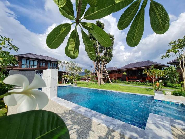 Bed and breakfast för 3 Personer, med pool samt utsikt och bastu och trädgård - 1