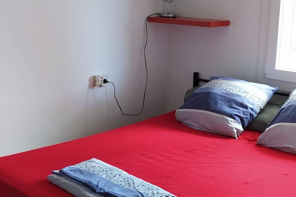 Geheel appartement, 3 kamers op 100 meter van het strand van Pals / Costa Brava in Pals, Costa Brava