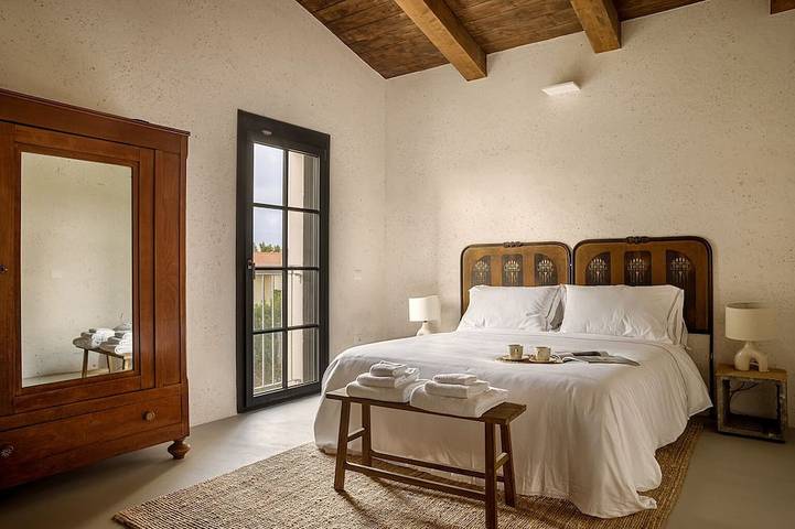 Il Podere Bianco Farmhouse, Villa with swimming pool only 800m from the beach in Montalto di Castro, Viterbo Province