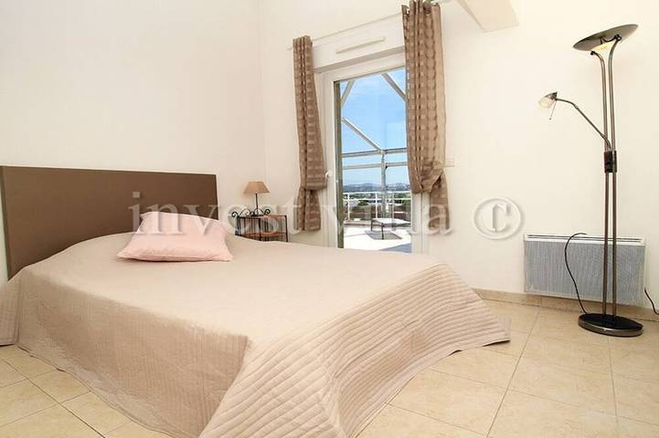 Appartement entier, 3 bedroom penthouse apartment near Cannes in the South of France - Huge terrace in Mandelieu-la-Napoule, Massif de l'Esterel