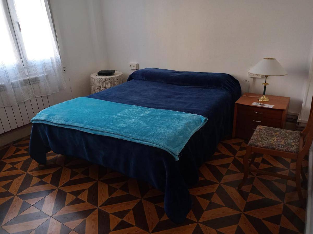 Apartamento vacacional entero, Double Room in Vitoria-Gasteiz, Cordillera Cantábrica
