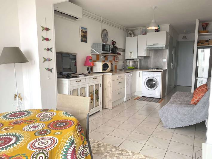 Apartamento entero, Encantador T1 con aire acondicionado, WIFI, parking en Balaruc-les-Bains in Balaruc-les-Bains, Costa mediterránea (Francia)