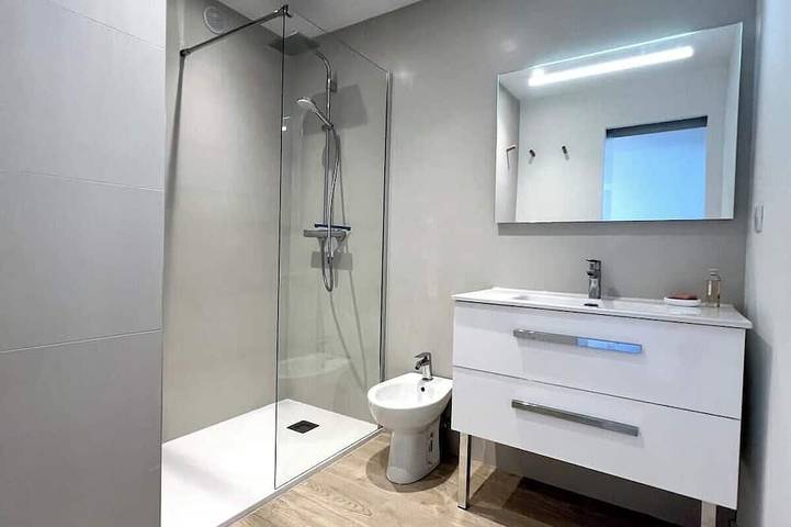 Ferienwohnung für 4 Personen, mit Balkon in Antibes - 3