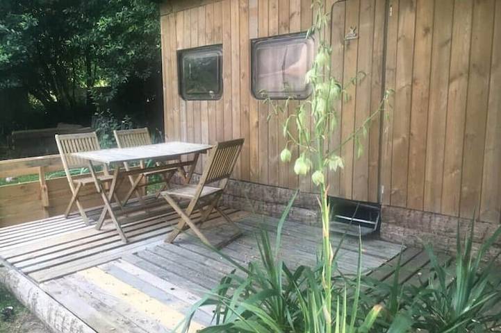 Cabane en bois pour 2 personnes - 1