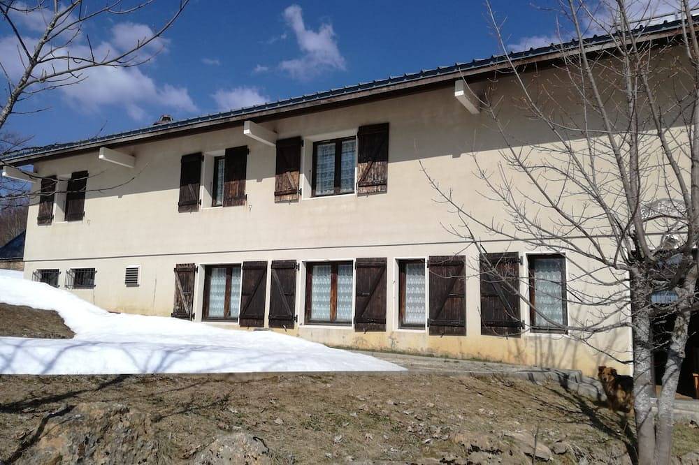 Chalet pour 2 Personnes dans Les Déserts, Bauges