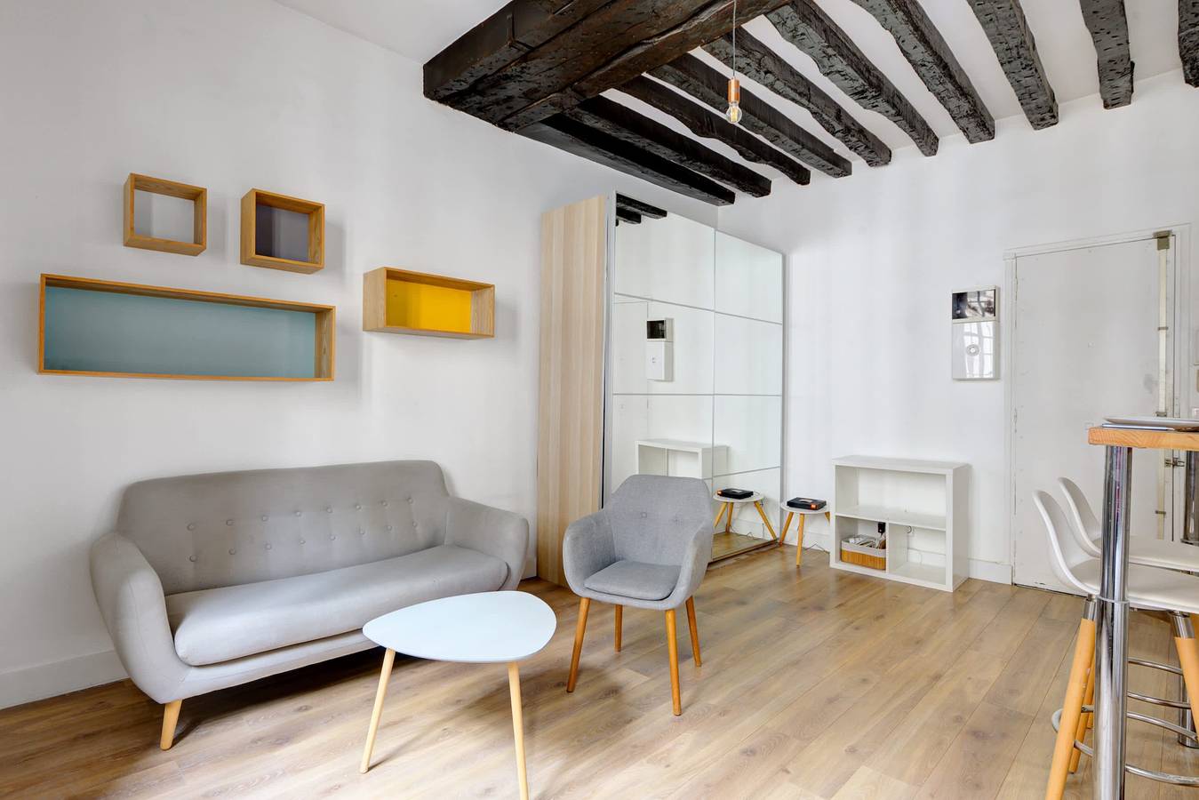 Apartamento entero, Luminous flat in le marais in Distrito 3, París
