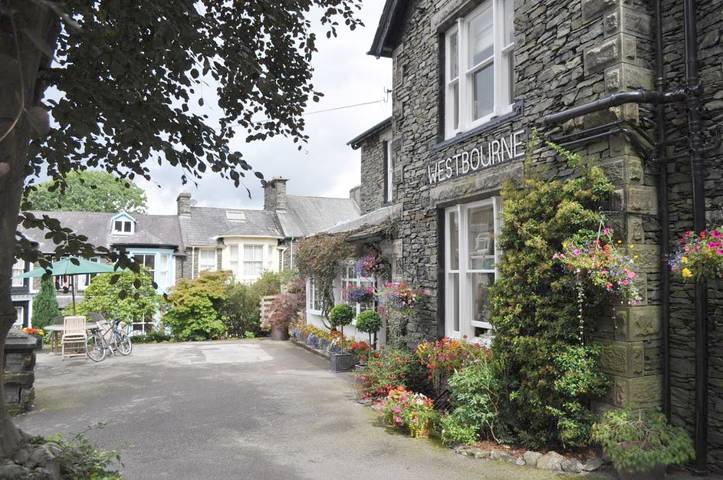 Bed and breakfast for 2 people in Bowness-on-Windermere