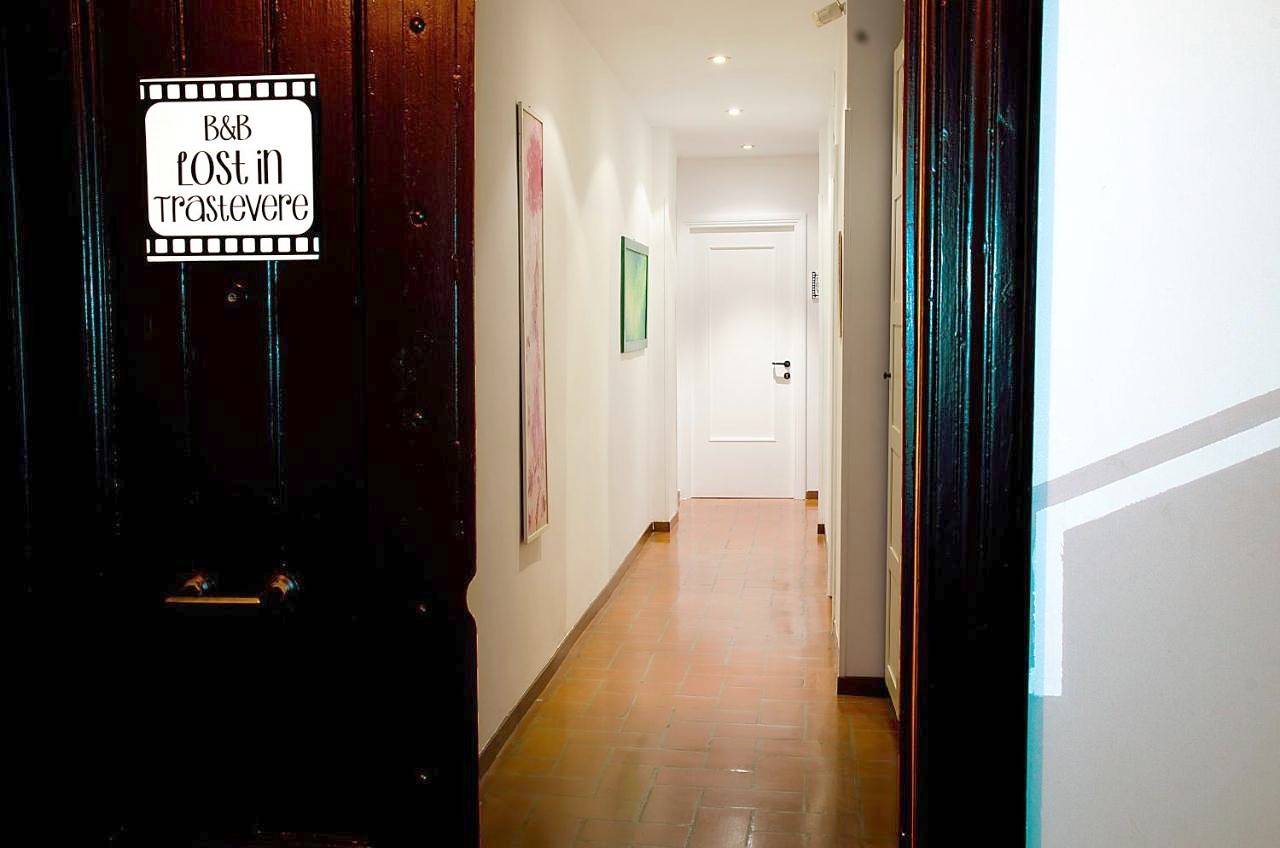 Double Room with Shared Bathroom in Trastevere, Roma