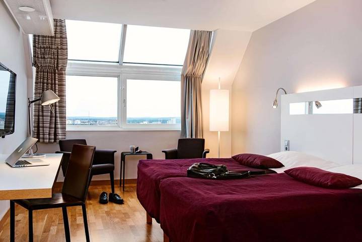 Hôtel pour 2 personnes, avec vue sur le lac ainsi que sauna et vue, animaux acceptés à Umea - 4