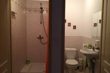 Gîte pour 6 Personnes dans Bogny-sur-Meuse, Parc naturel régional des Ardennes, Photo 3