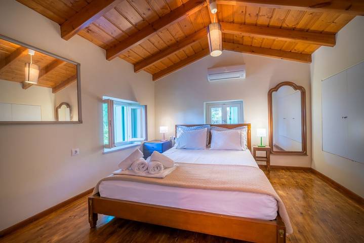 Gîte pour 4 personnes, adapté aux familles dans Égine - 2