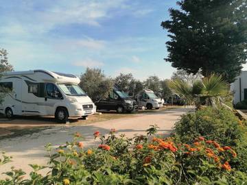 Camping pour 3 personnes, avec piscine et jardin en Sicile