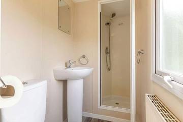 Static Caravan for 6 People in Clacton-on-Sea, Essex, Photo 3