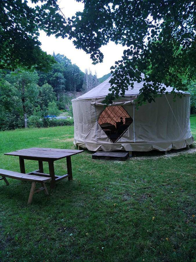 Location de vacances pour 5 personnes, avec terrasse, animaux acceptés à Bassignac - 3