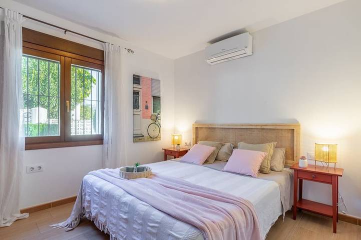 Villa Isabel in La Sabatera, Teulada