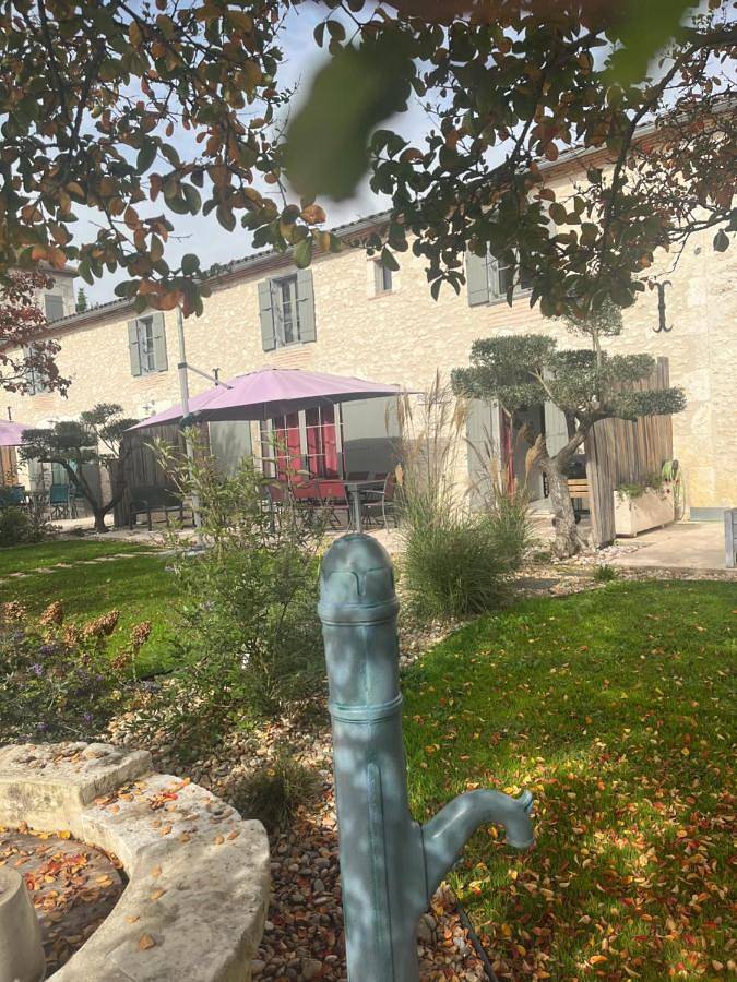 Location de vacances pour 6 personnes, avec piscine ainsi que jardin et jacuzzi à Eymet - 3