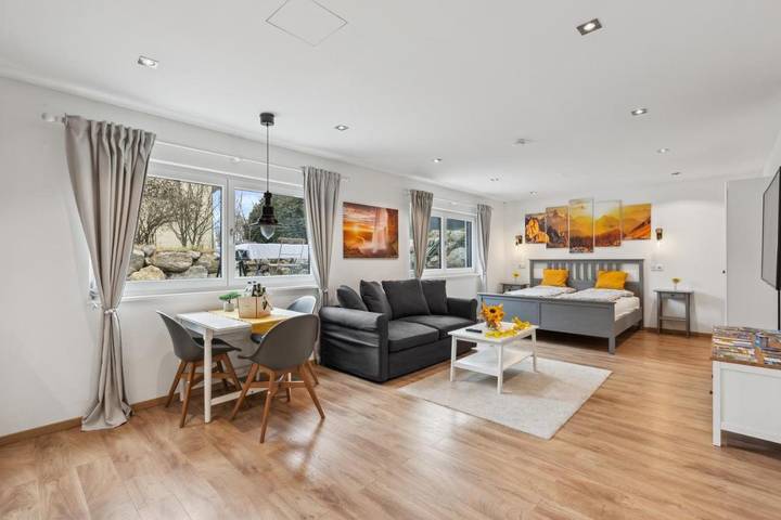 Ferienwohnung für 5 Personen, mit Terrasse und Garten in Tutzing