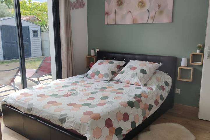 Location de vacances pour 8 personnes, avec jardin et jacuzzi à Biganos - 2