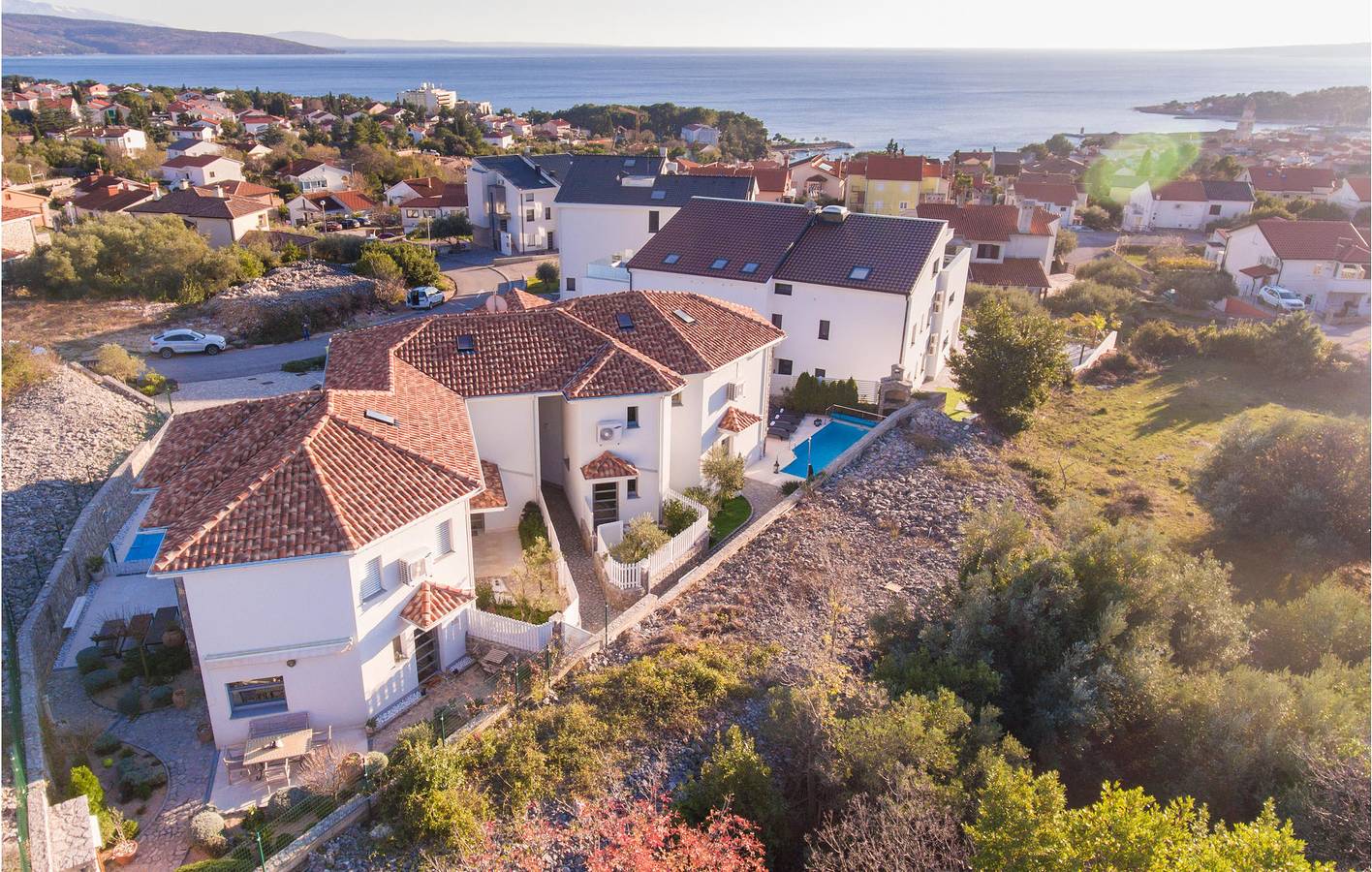 Gemütliche 62 m² große Wohnung: WLAN, Terrasse und Parkplatz in Strandnähe in Krk Stadt, Krk