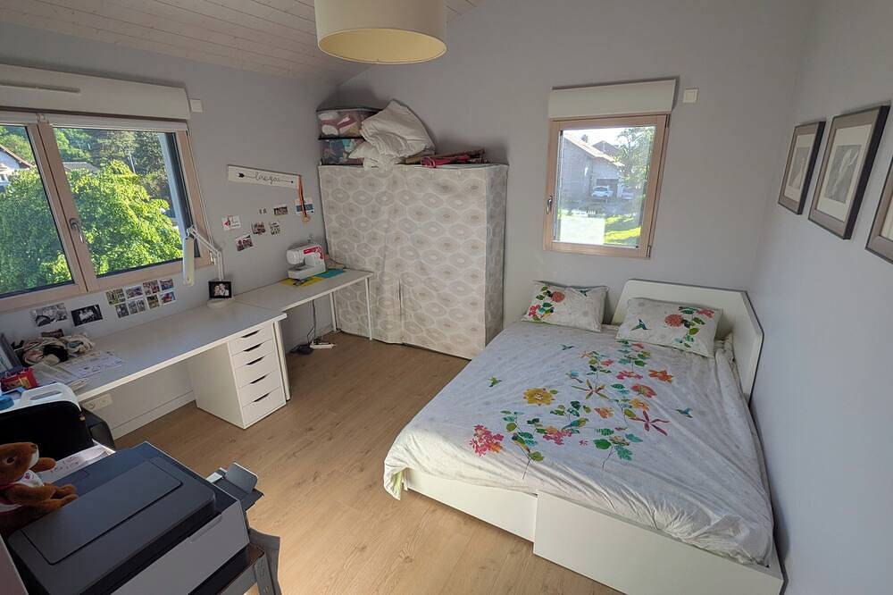 House near the lake and at the foot of the mountains in Anthy-sur-Léman, Thonon-les-Bains region