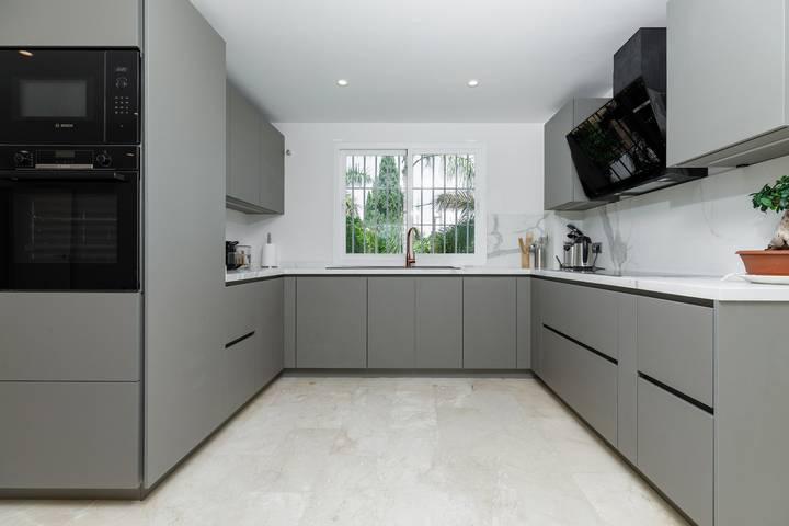Casa rural para 10 personas, con balcón y jardín en San Pedro Alcántara - 4