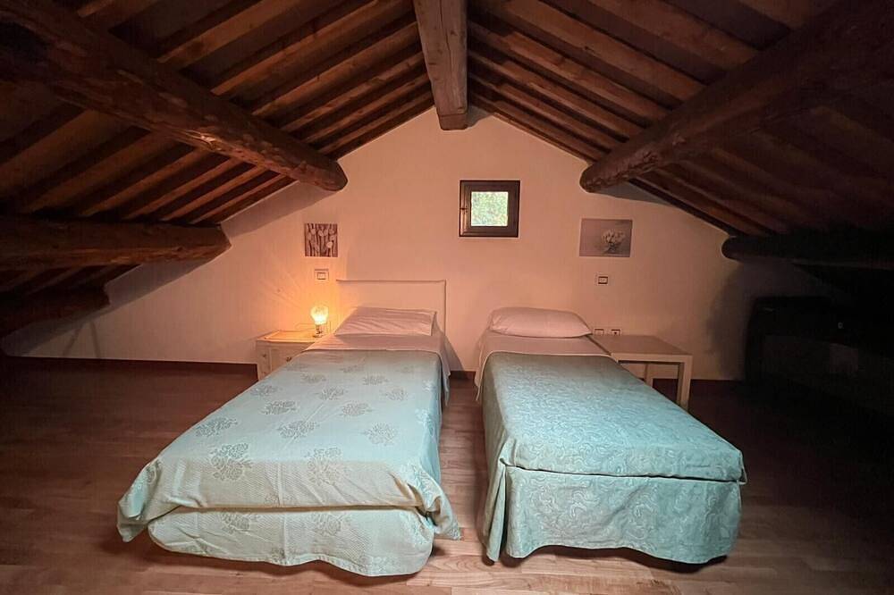 Apartamento entero, Apartamento 'Osteria Locanda Veneta' con terraza compartida, Wi-Fi y aire acondicionado in Mirano, Provincia de Venezia