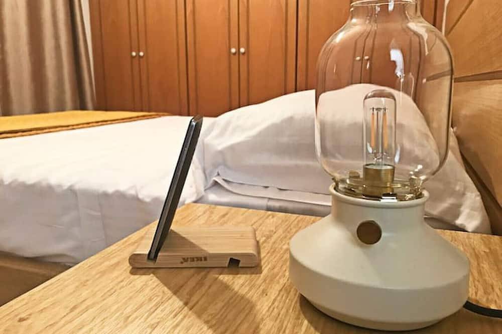 Ganze Wohnung, Zoe's House w/ Panoramic View 2 Br Ac 5min Walk Dt in Karpathos