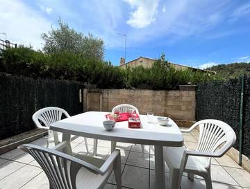 Gîte pour 2 personnes, avec vue à Gréoux-les-Bains