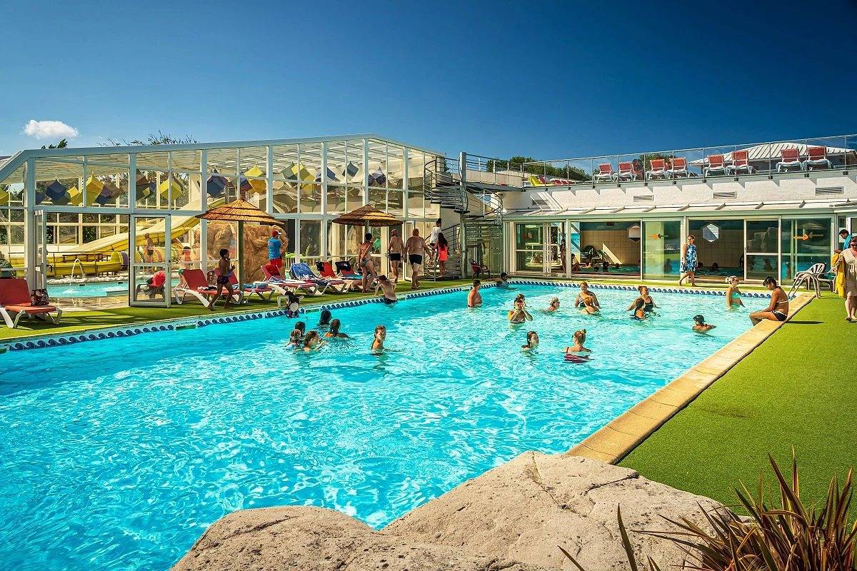 Zecamping 5 étoiles club enfant espace aquatique sauna hammam chiens acceptés in Château-d'Olonne, Les Sables-d'Olonne