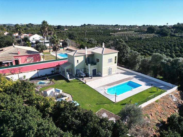 Location de vacances pour 6 personnes, avec piscine ainsi que jardin et vue à Algoz - 3