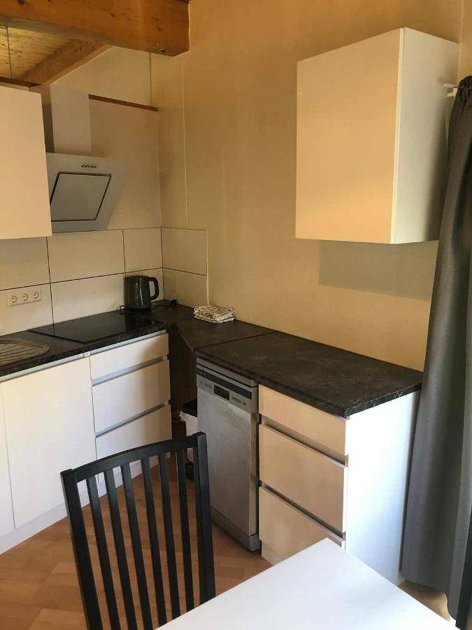 Ferienwohnung für 9 Personen, mit Balkon und Terrasse sowie Garten und Ausblick in Bad Schussenried - 3