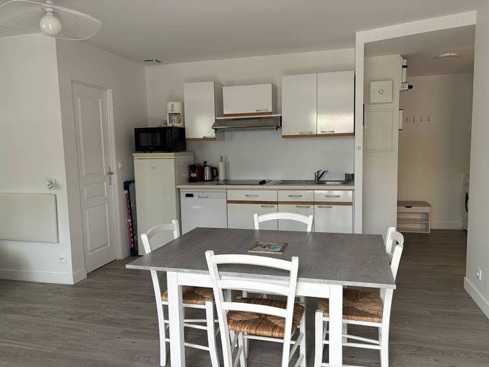 Gîte pour 4 personnes, avec terrasse dans Plage du Platin - 4