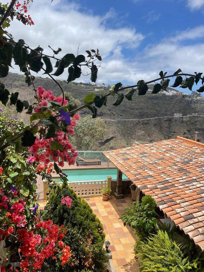 Chalet para 4 personas, con Balcón y Terraza además de Jardín y Piscina en Firgas