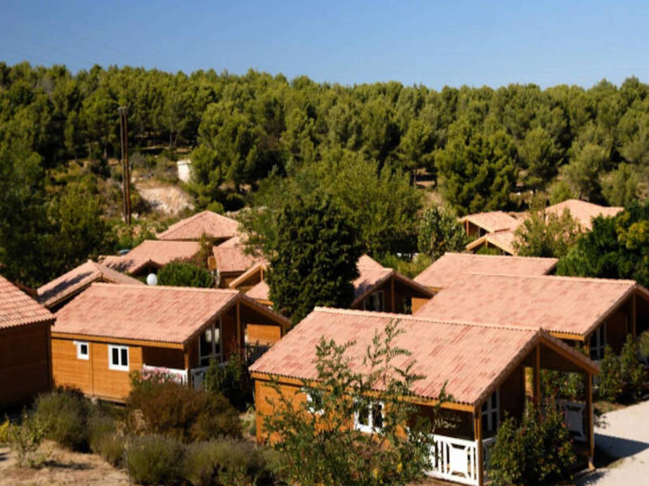 Entire apartment, 3 Room Chalet 5/6 People in Carnoux-en-Provence, Marseille region