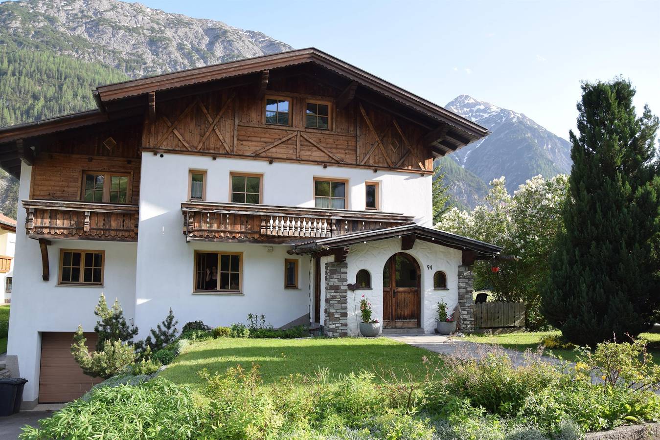 Entire holiday apartment, Appartement Försterhaus in Holzgau, Allgäu alps (Austria)