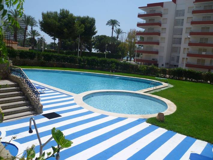 Ganze Wohnung, Familienwohnung in Cullera mit Terrasse und Pool, strandnah in Platja de Sant Antoni (Cullera), Cullera
