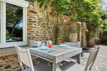 Gîte pour 4 personnes, avec jardin et jacuzzi à Glatigny