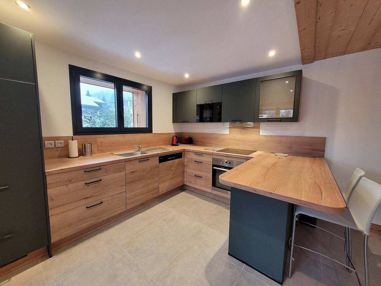 Ganze Wohnung, Helle Wohnung, renoviertes Chalet, Zentrum Les Gets, 6 Pers, nahe Pisten, Parkplatz in Les Gets, Les Portes du Soleil