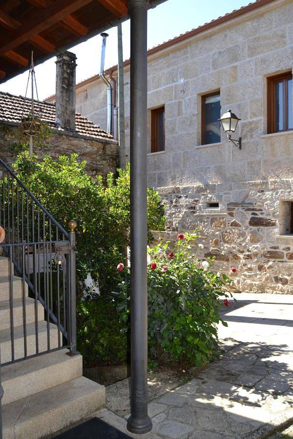 Casa rural para 2 personas, con Terraza y Jardín además de Piscina y Vistas en Provincia de Orense - 4