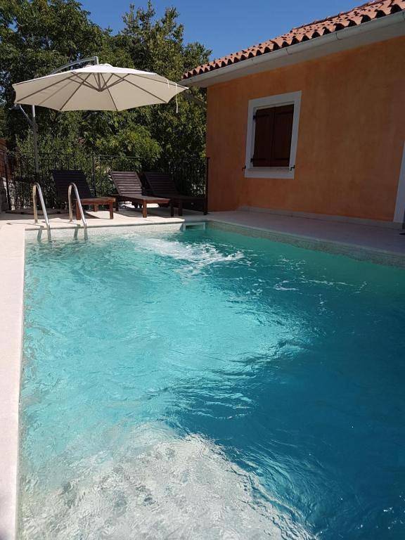 Maison de vacances pour 5 personnes, avec vue ainsi que jardin et piscine - 1