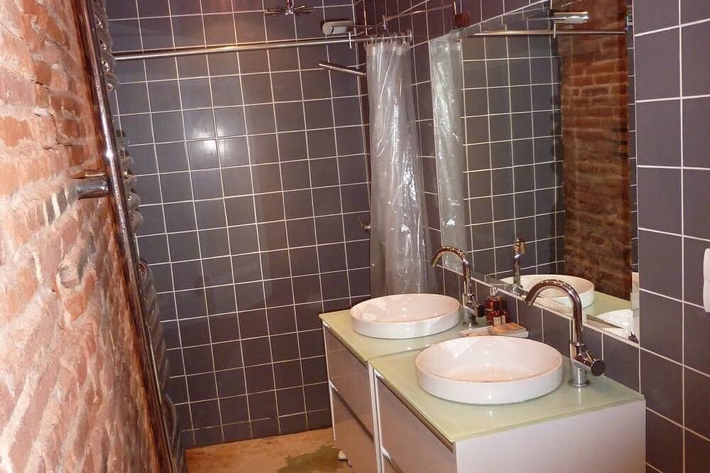 Appartement entier, Apt in France, Dreamy Splendid apt. in the center of Toulouse, best neighborhood in Capitole (Toulouse), Toulouse