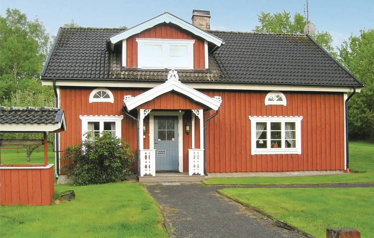 Hus för 9 Personer med trädgård in Kronobergs