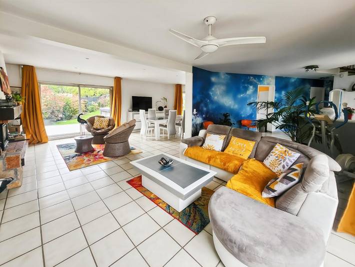 Location de vacances pour 6 personnes, avec jardin à Armentières-en-Brie