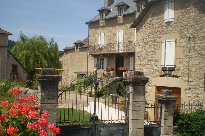 Gites du ladou gite du pigeonnier in Sévérac-l'Église, Aveyron