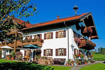 Pension für 2 Personen in Bernau am Chiemsee, Bayerische Alpen, Bild 1